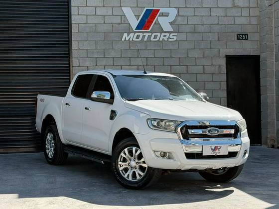 FORD RANGER 3.2 XLT 4X4 CD 20V DIESEL 4P AUTOMÁTICO FORD RANGER 3.2 XLT 4X4 CD 20V DIESEL 4P AUTOMÁTICO
